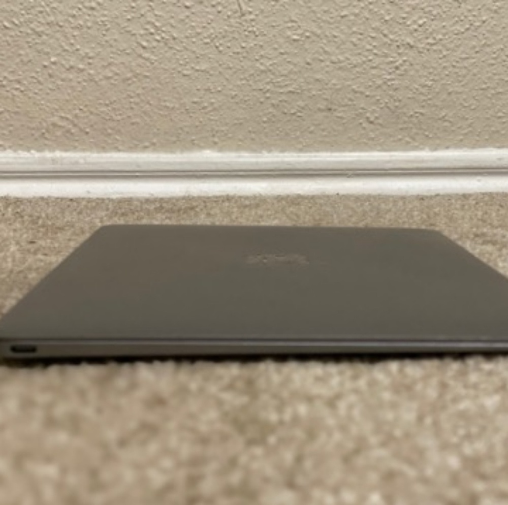 Apple Macbook 2015 Retina 12" - Picture 5 of 8
